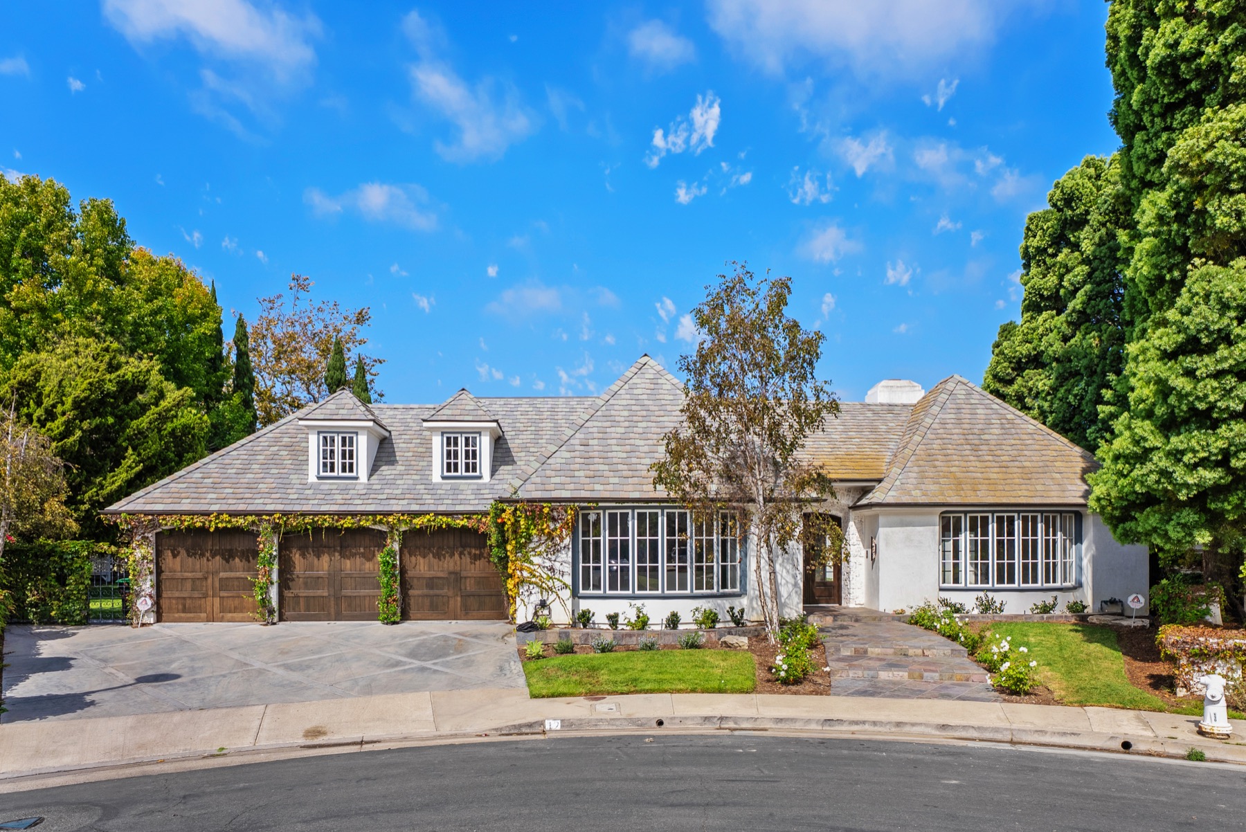 Front elevation of 12 Torrey Pines Lane